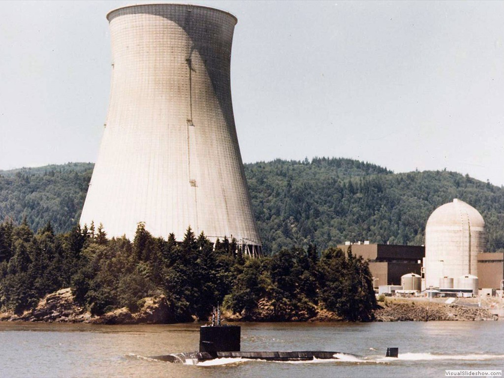 USS Blueback (SS-581) passing nuclear power plant