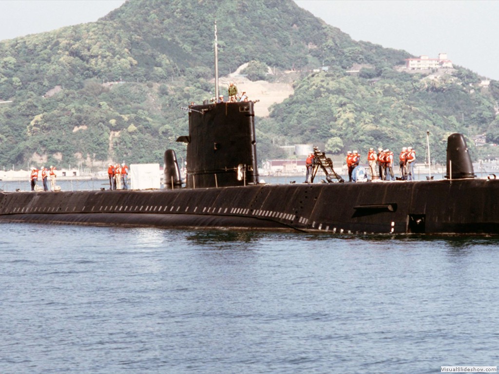USS Darter (SS-576) at Macerate Ordnance Facility on 25 Apr 1989.